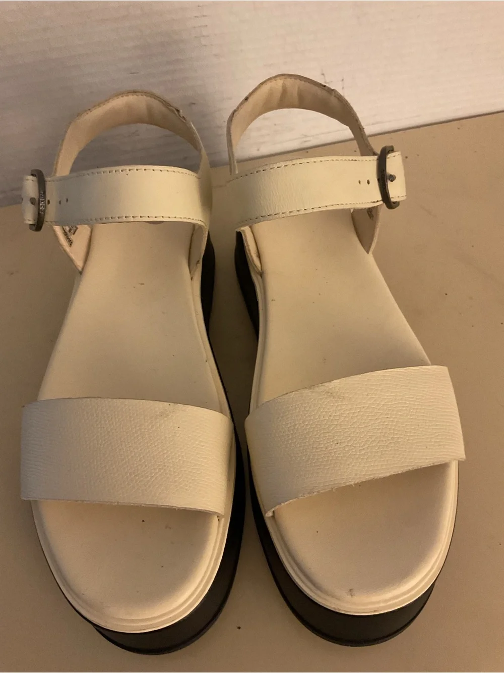 Sorel women crème leather platform wedge sandals US 8